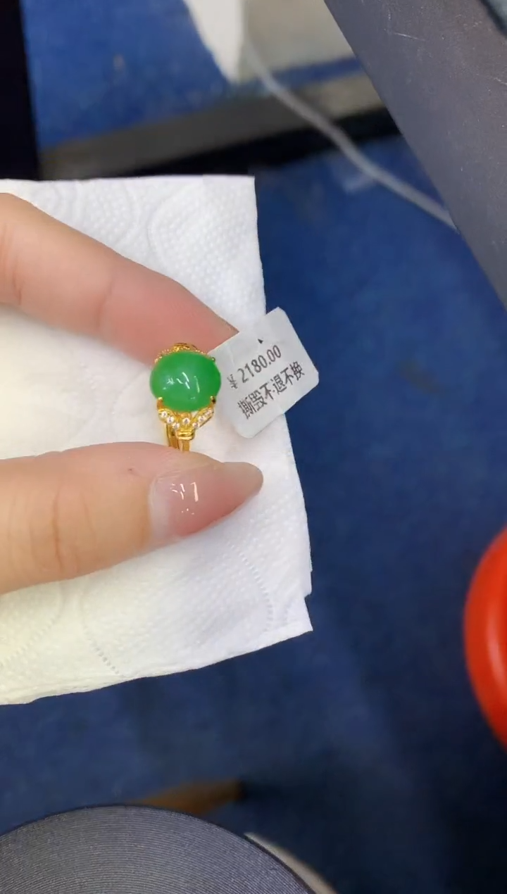 颈饰未镶嵌翡翠缅甸天然翡翠A货