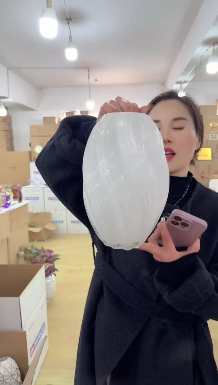 【闪购商品】无铅玻璃洛芙花器-j-早35