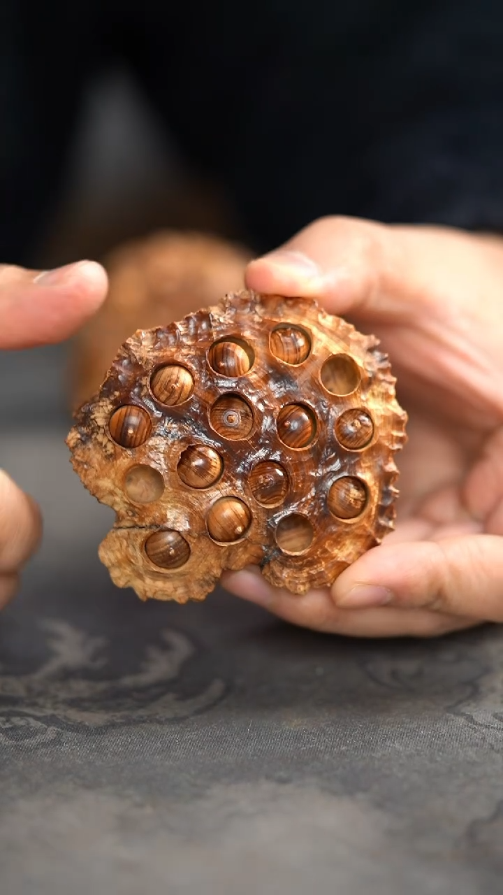 【闪购商品】柏木（崖柏）木雕600号陈化巧雕黑油莲蓬