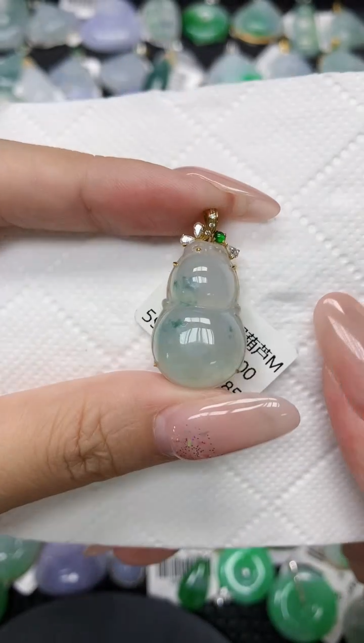 颈饰18K金镶嵌翡翠1111111111