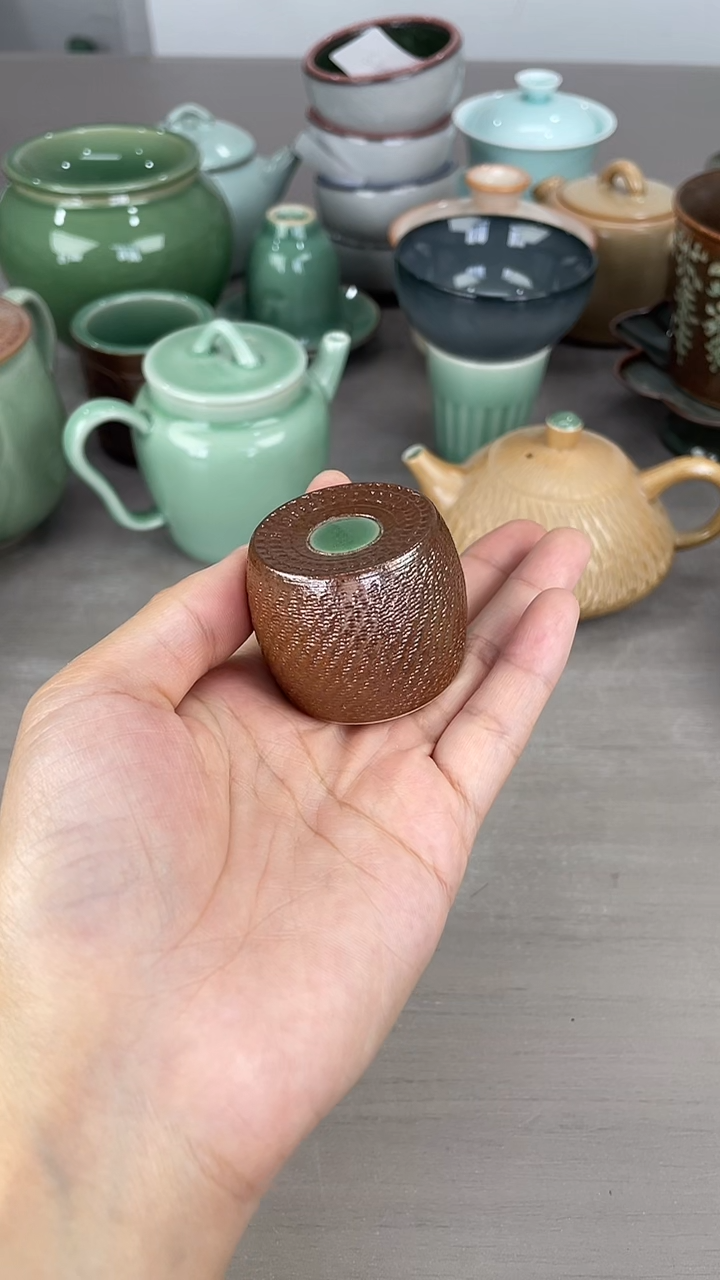 青瓷仓储福利清仓