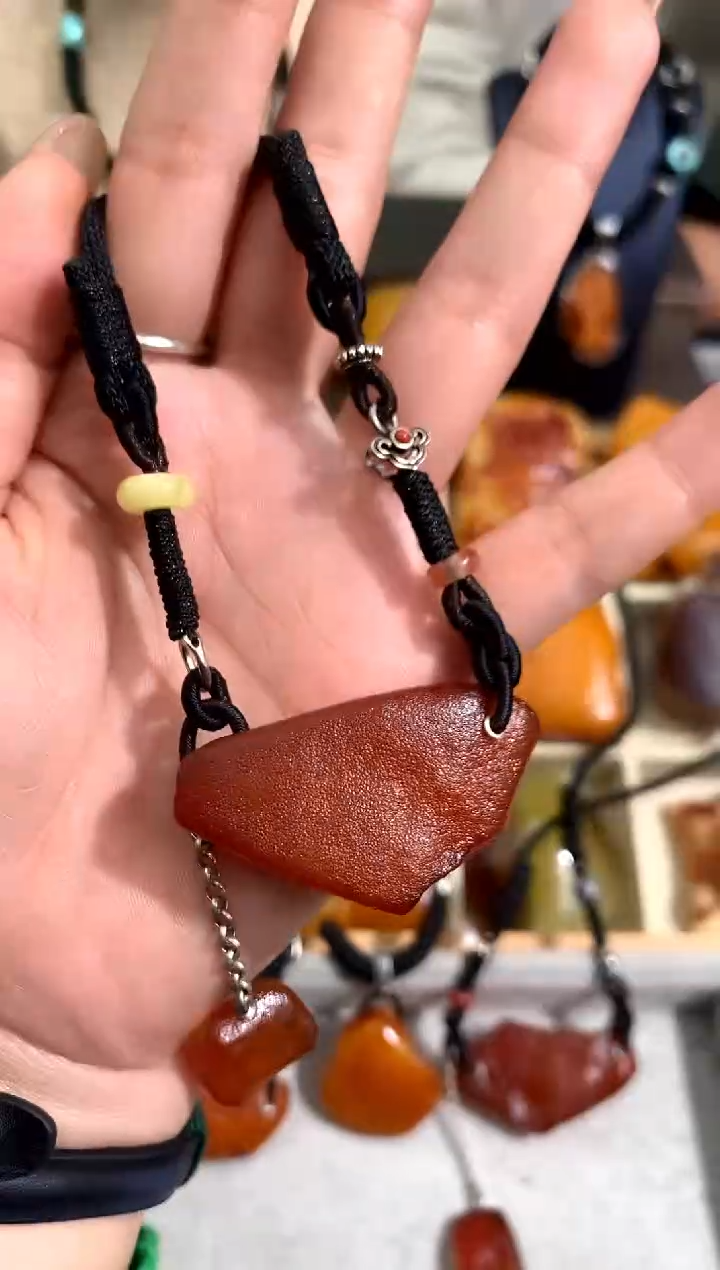 【闪购商品】蜜蜡裸石未镶嵌似玉