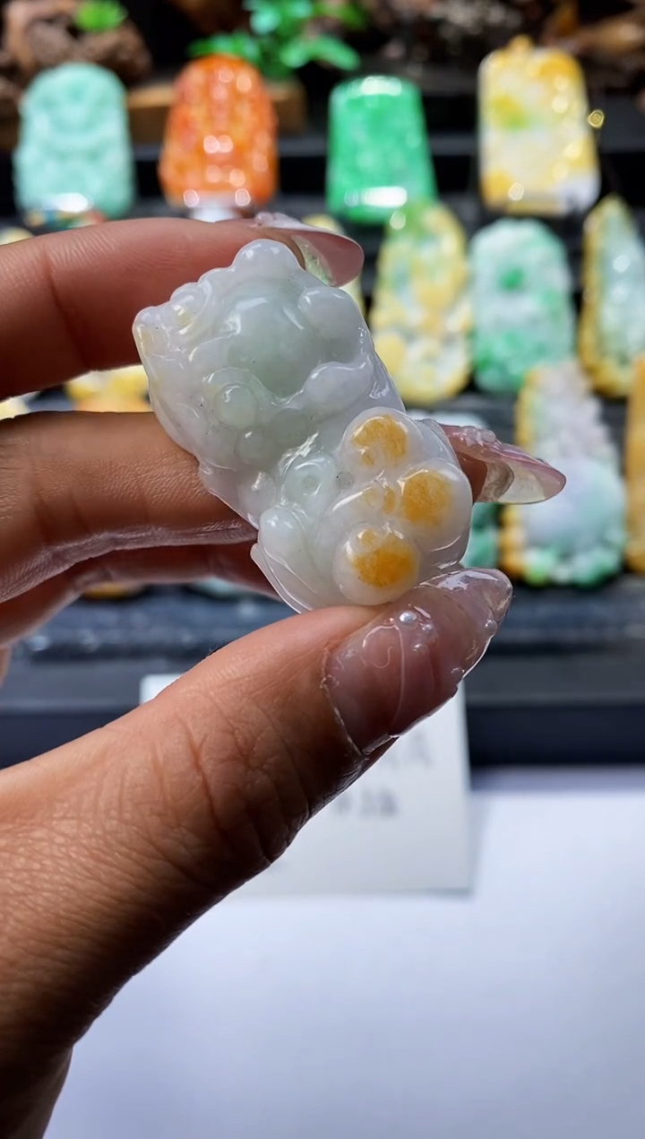 【闪购商品】翡翠颈饰未镶嵌翡翠A货