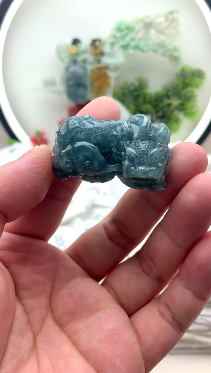 颈饰未镶嵌翡翠霸王貔貅