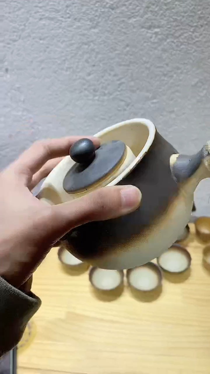 【闪购商品】600ml黑色归洁内胆罐罐壶