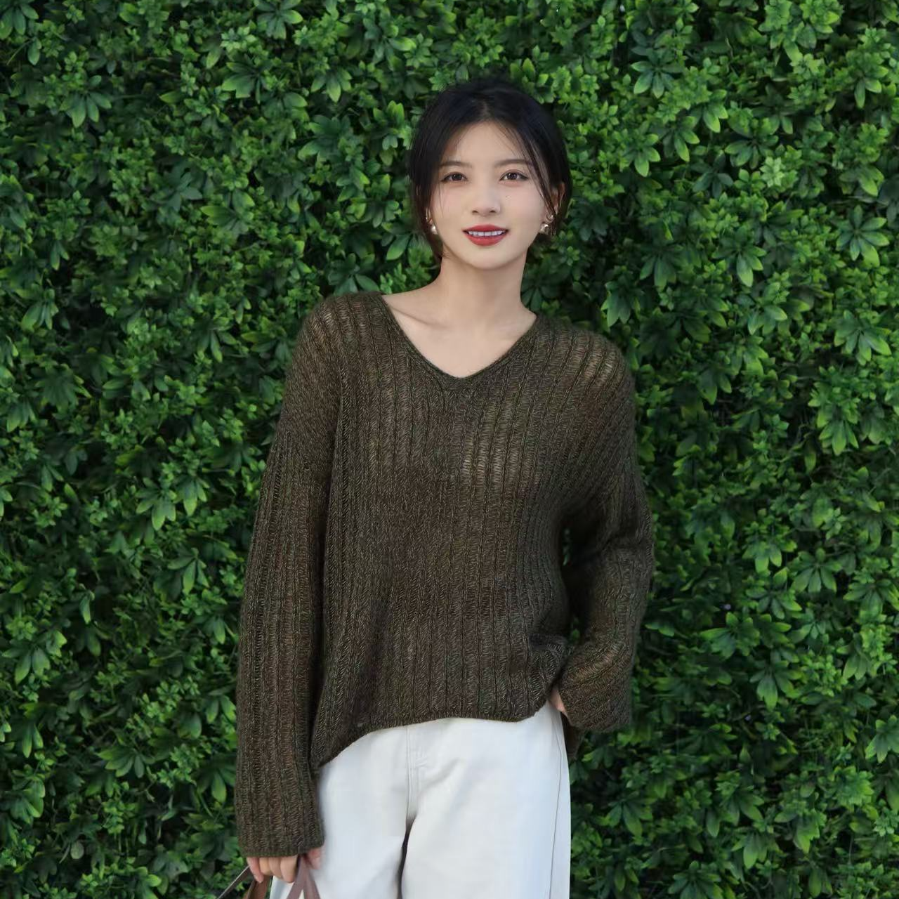 初秋软糯慵懒风针织上衣