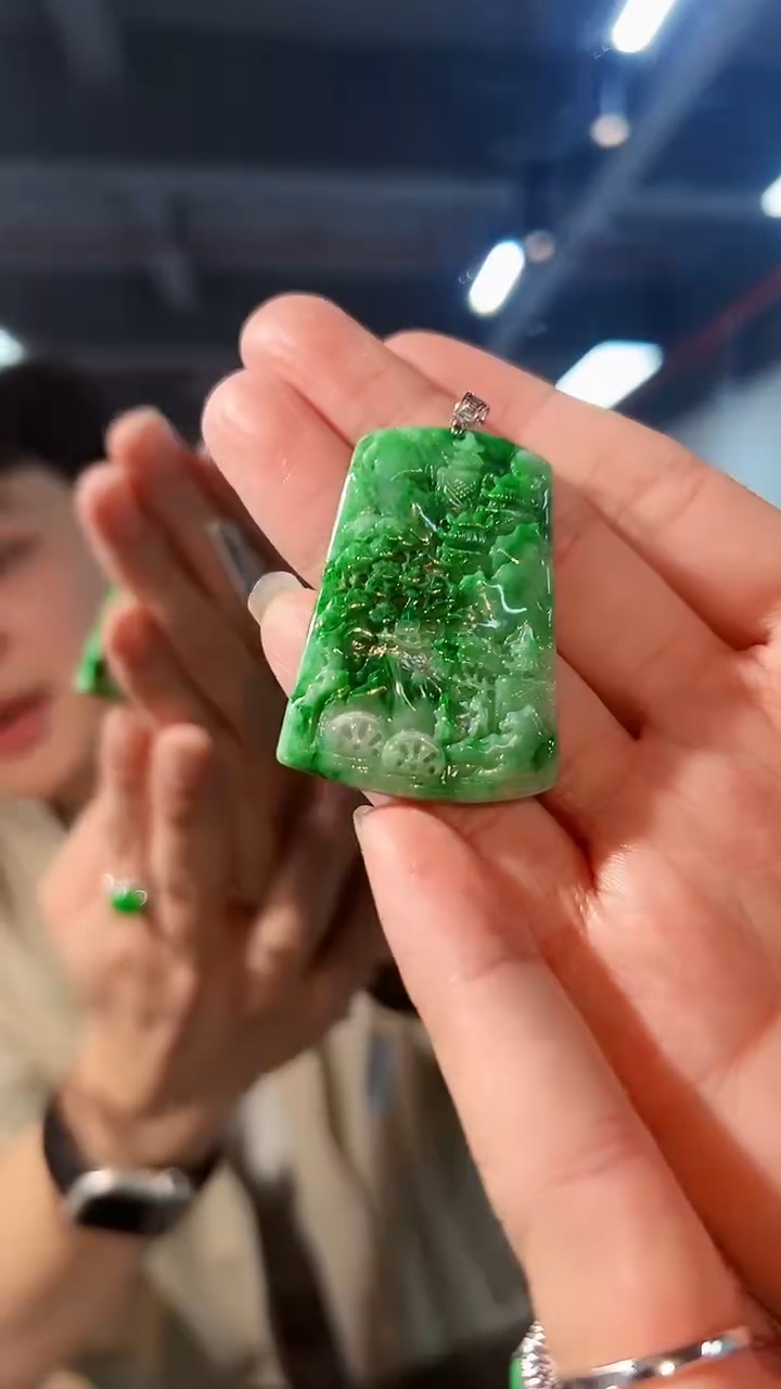 【闪购商品】翡翠颈饰18K金镶嵌缅料A货/支持复检/一件