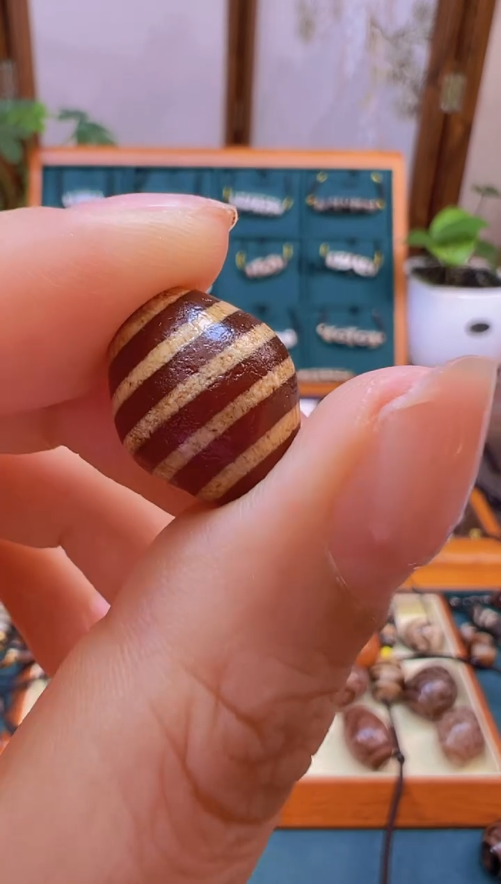 未镶嵌颈饰玛瑙/玉髓23.（微瑕随机发货）