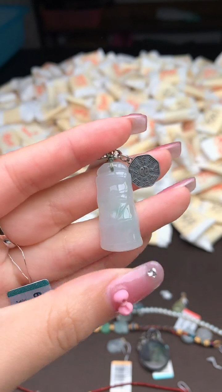 【闪购商品】翡翠挂件银S925镶嵌 — 