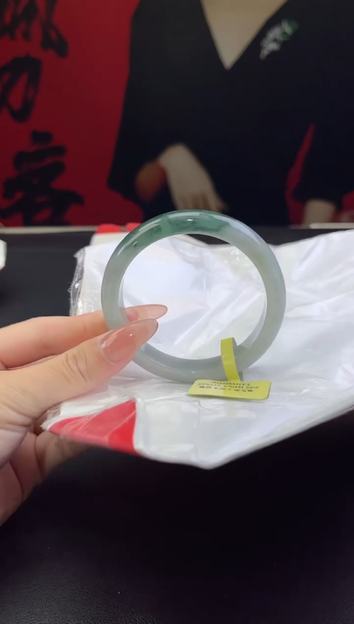 【闪购商品】翡翠手镯未镶嵌21翡翠手镯(天然性）