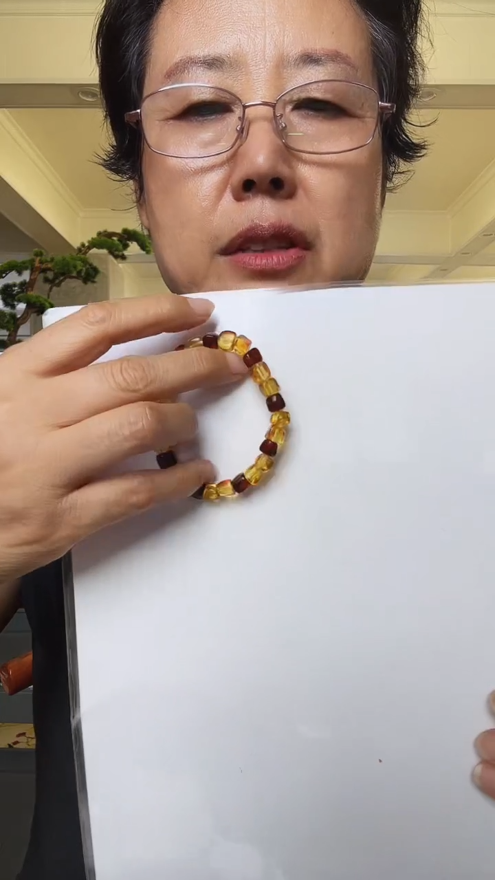 手串琥珀未镶嵌1