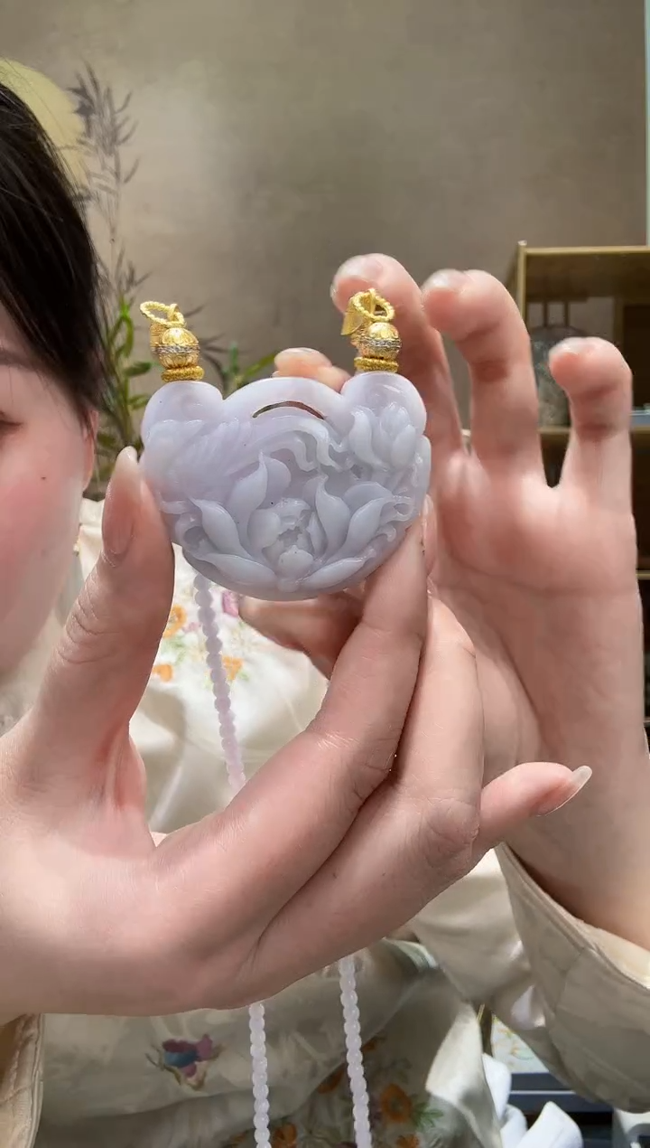 【闪购商品】翡翠颈饰未镶嵌吊坠