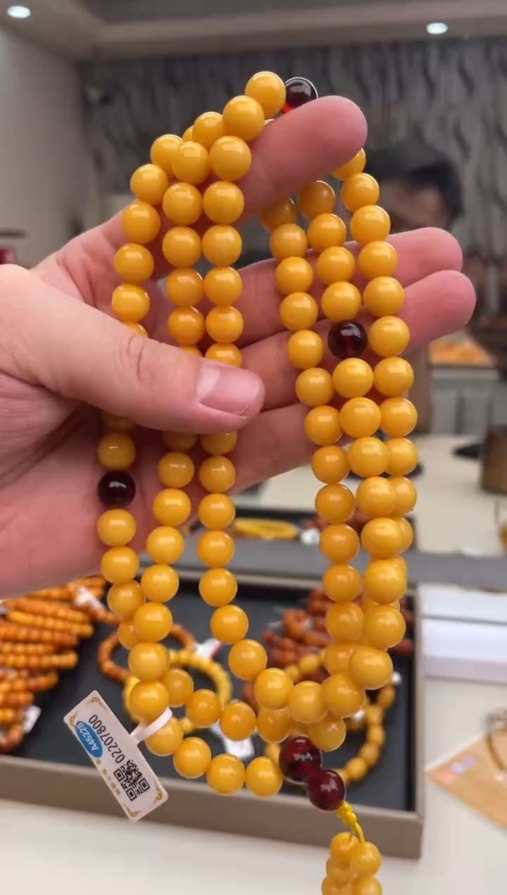 【闪购商品】琥珀裸石未镶嵌C00160多样性发其中一件