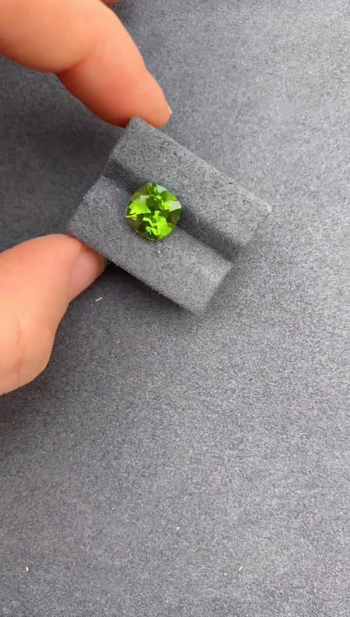 【闪购商品】橄榄石裸石未镶嵌3.6ct橄榄石