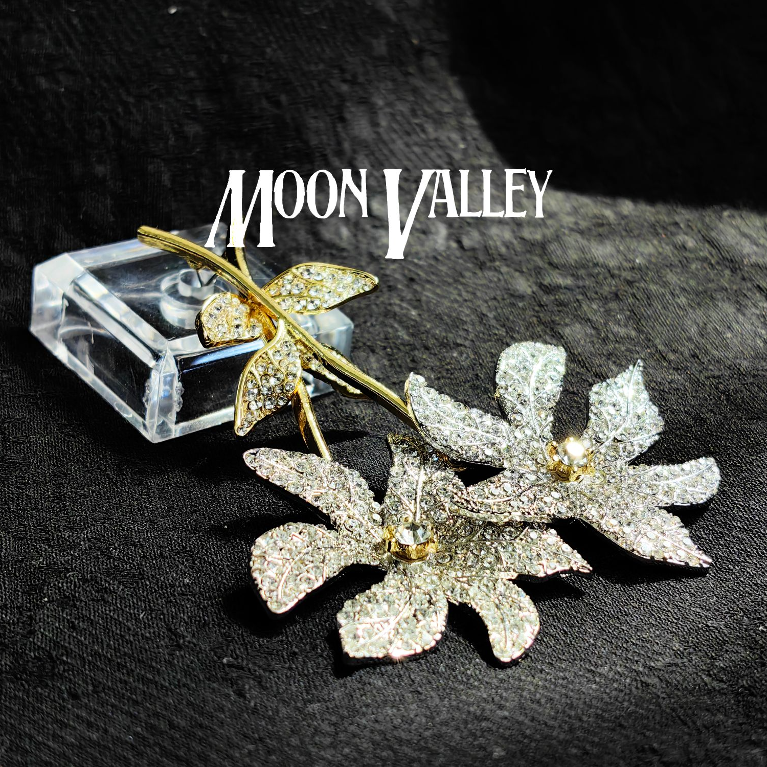铜合金合成锆石耳饰 Moon Valley夸张金属镶嵌花朵设计耳环MV6798