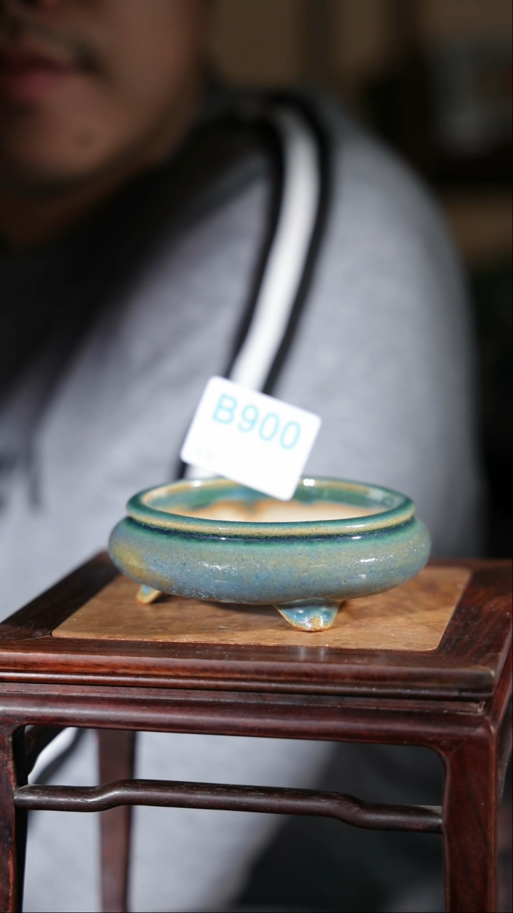 【闪购商品】红陶900  瑕盆