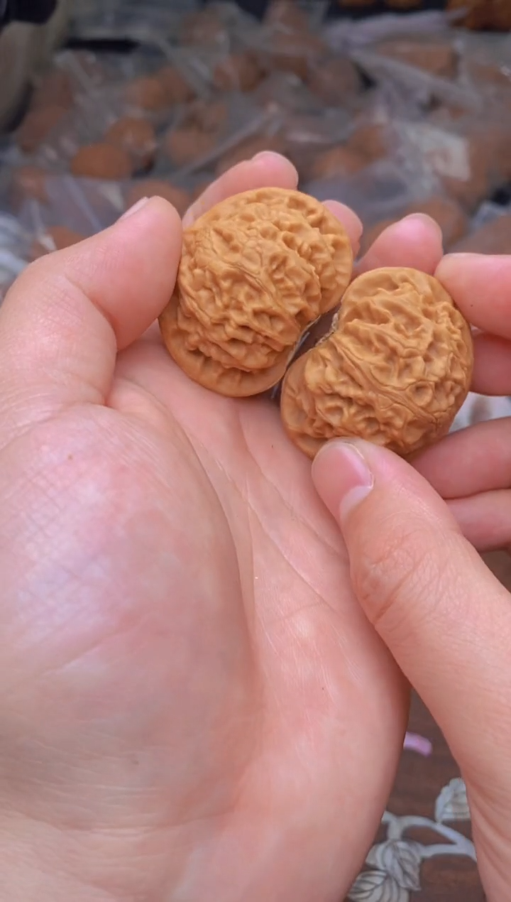 【闪购商品】文玩核桃把件G61号41尺宫灯