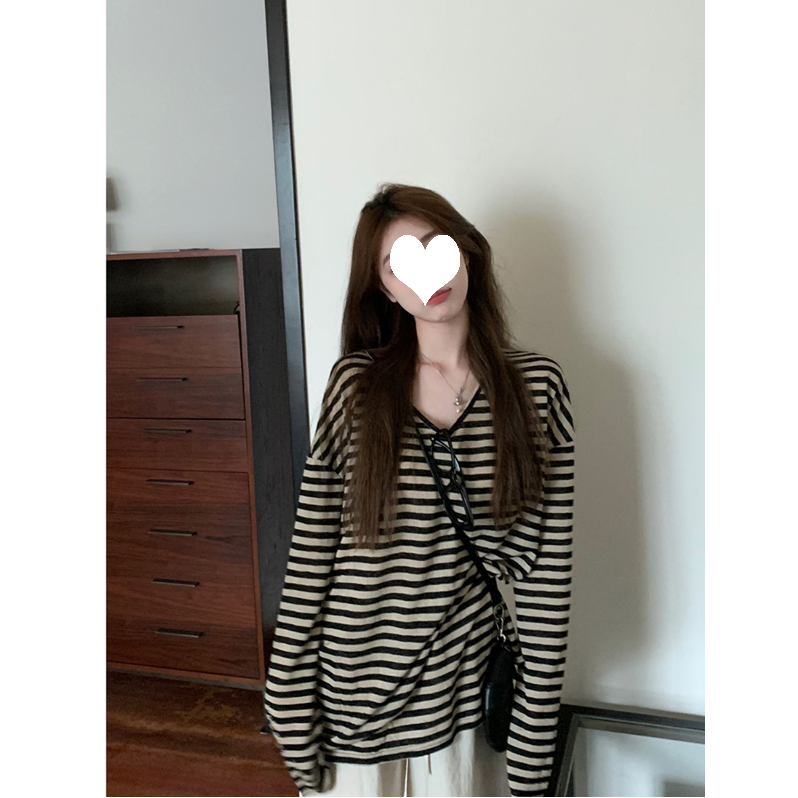 慵懒风条纹大领口喇叭袖薄款防晒长袖t恤女宽松空调罩衫百搭上衣