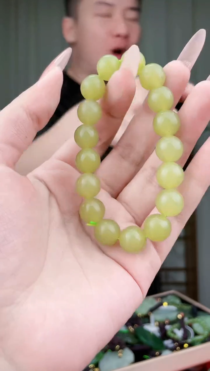 和田玉未镶嵌挂件拍一发一，多样性发货！