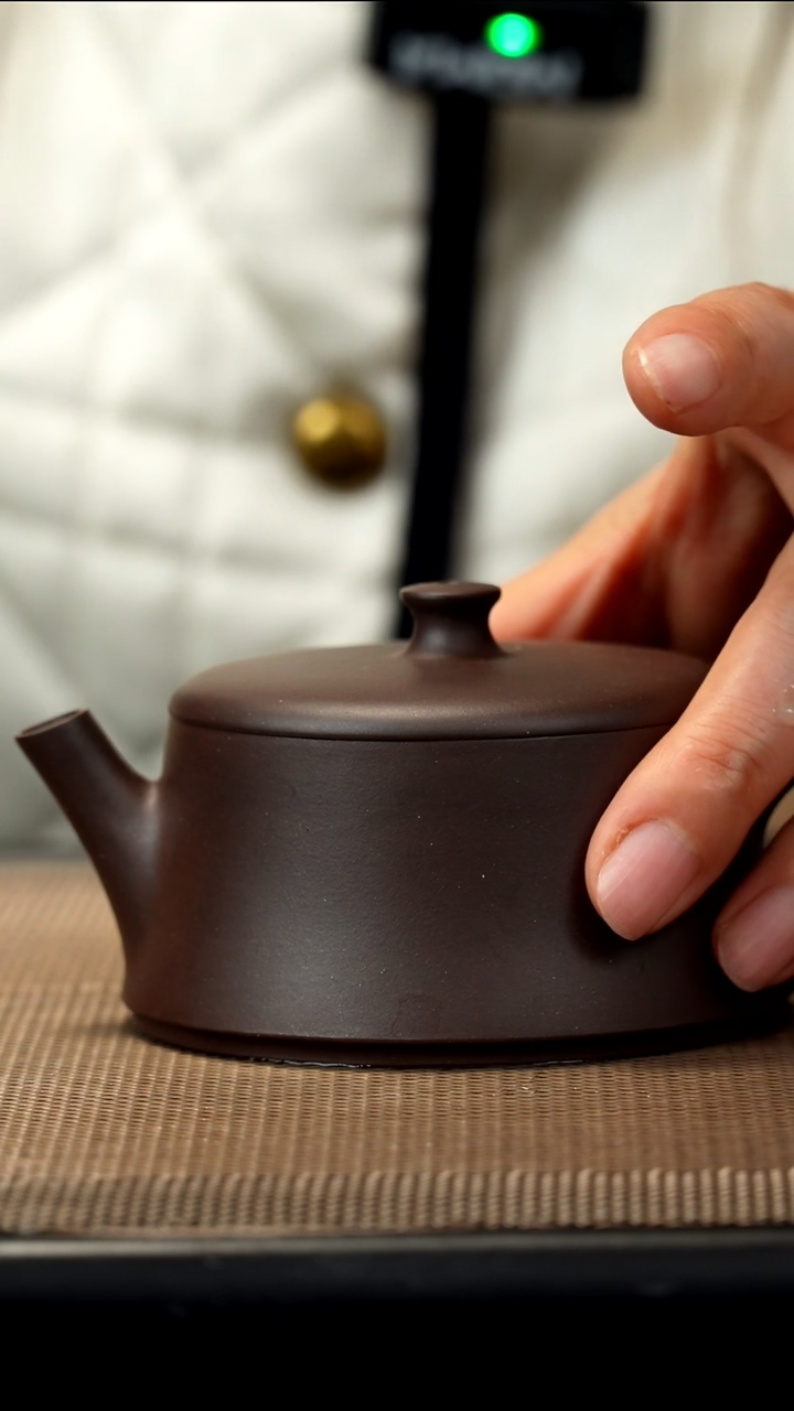 紫砂茶盏老紫泥云柱130CC微瑕封釉