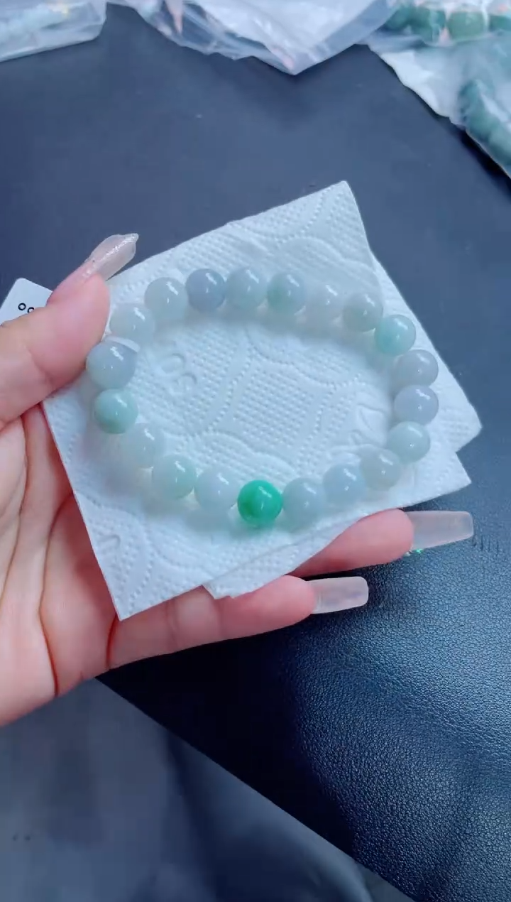 未镶嵌戒指翡翠珠串