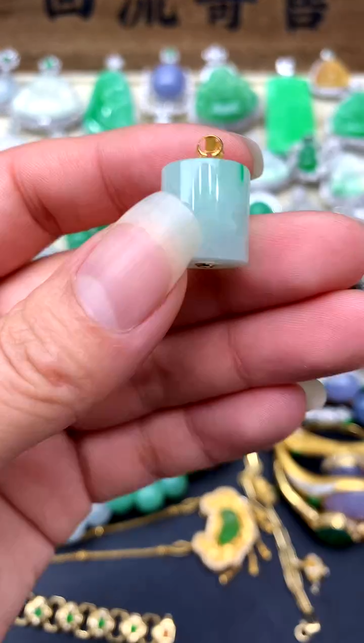 【闪购商品】翡翠颈饰18K金镶嵌65-中国好珍宝