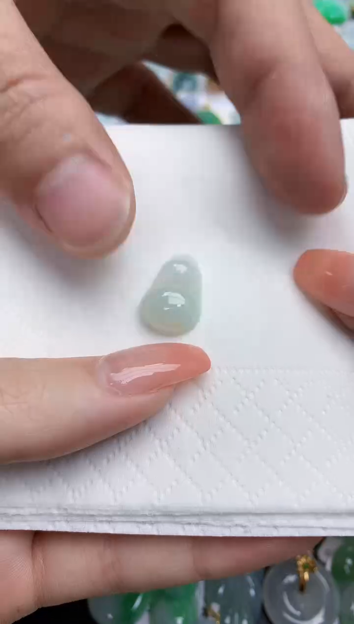 【闪购商品】翡翠颈饰未镶嵌天然缅甸翡翠A货1