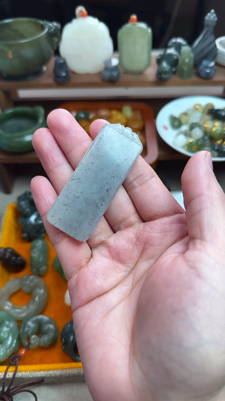 【闪购商品】和田玉吊坠(不含链)未镶嵌无事牌苏工