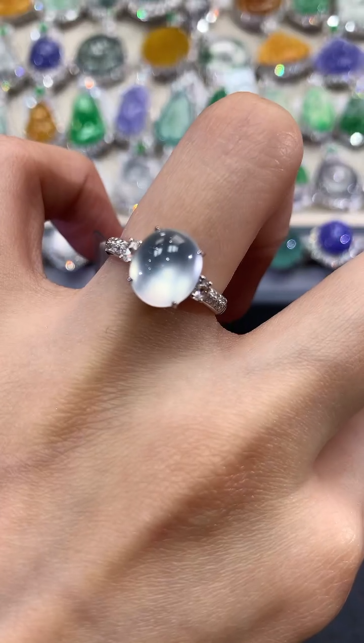 【闪购商品】翡翠戒指18K金镶嵌w50