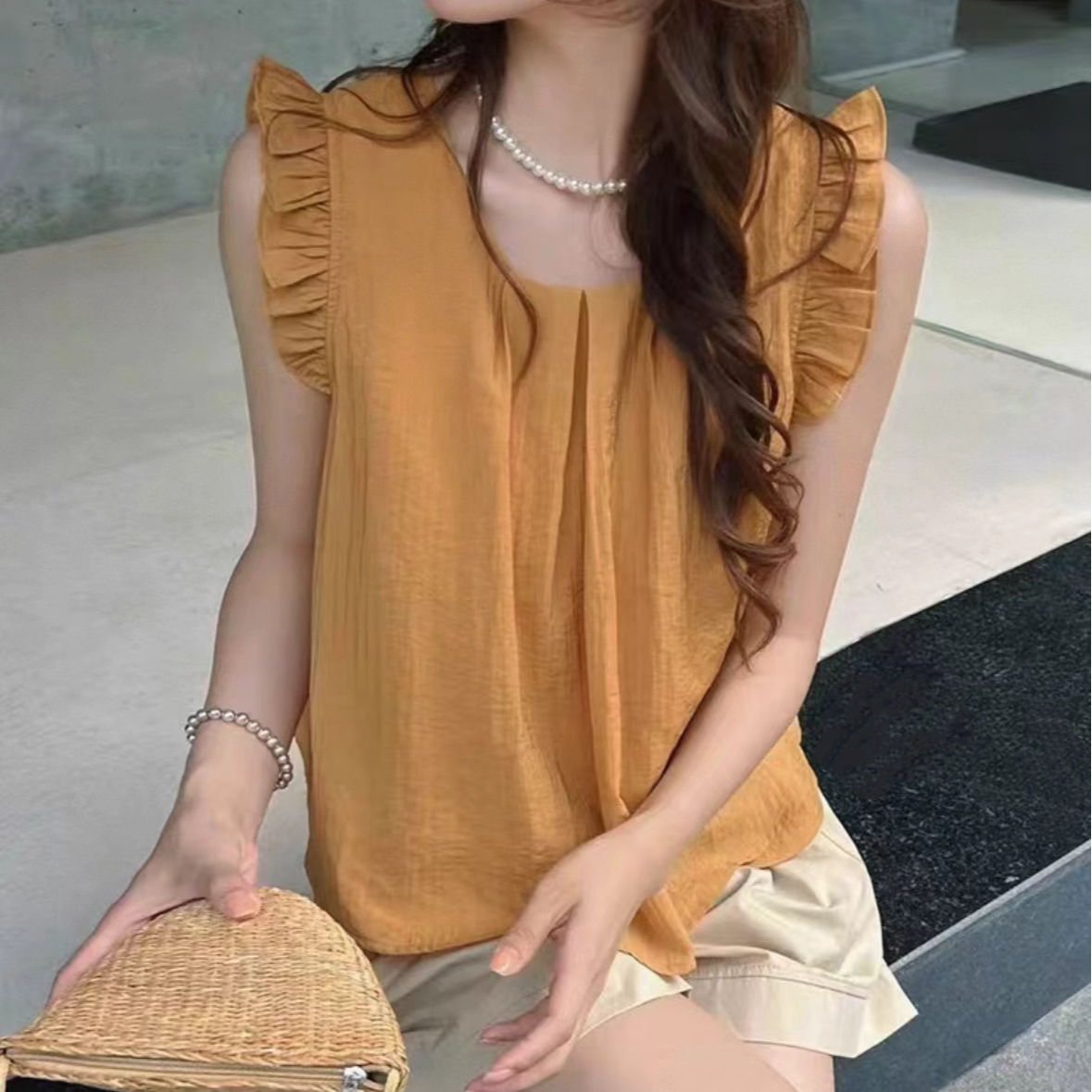 燕苹新夏款木耳边飞飞袖后开叉减龄清纯系显瘦褶皱风薄款小衫LH82