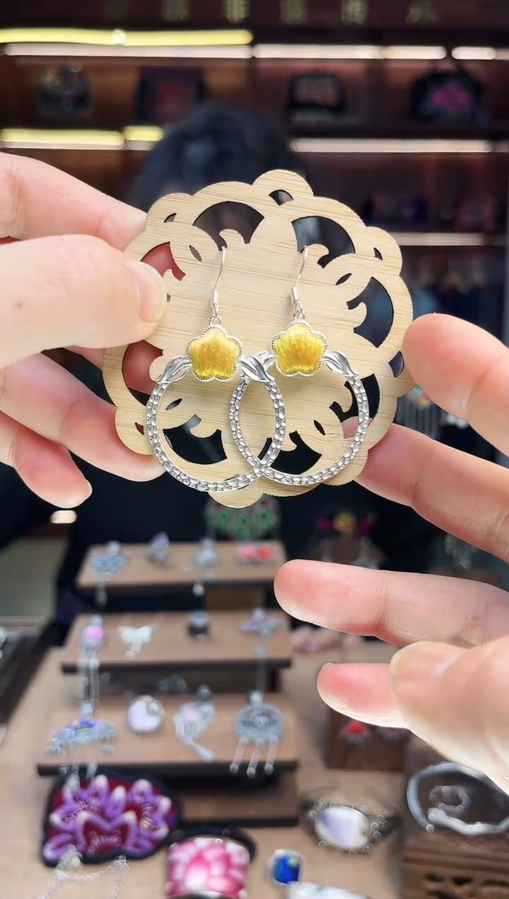 【闪购商品】织绣1743黔东南苗族刺绣