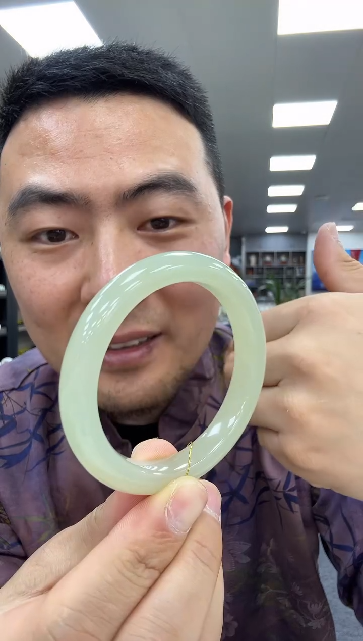 【闪购商品】和田玉手镯未镶嵌53  200