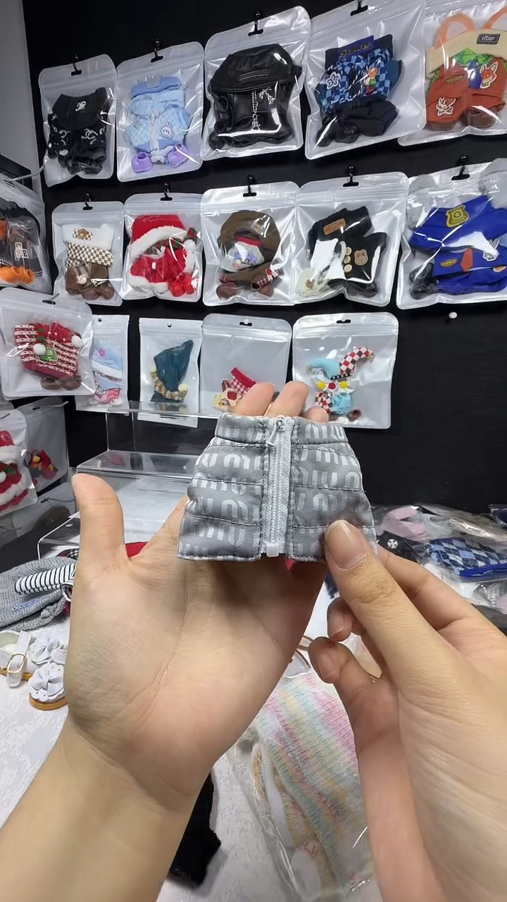 1/8可动人偶 miu羽绒外套