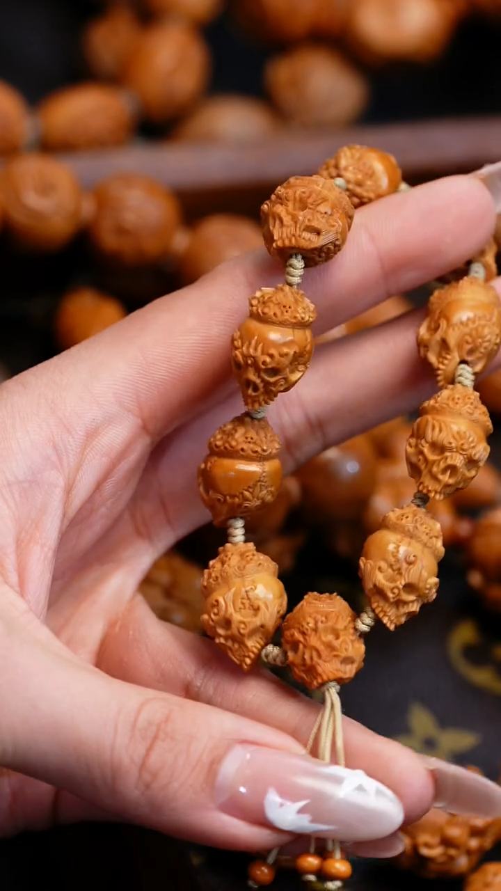 【闪购商品】橄榄核吊坠苏工橄榄核