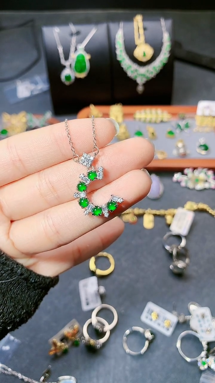 【闪购商品】翡翠项链银S925镶嵌项链