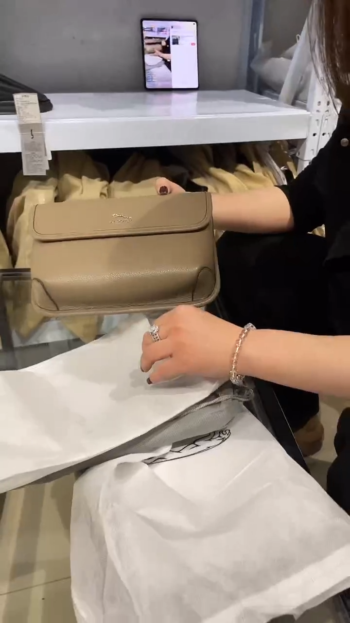 头层牛皮477品牌男包清货中（不要卡单，理性消费）
