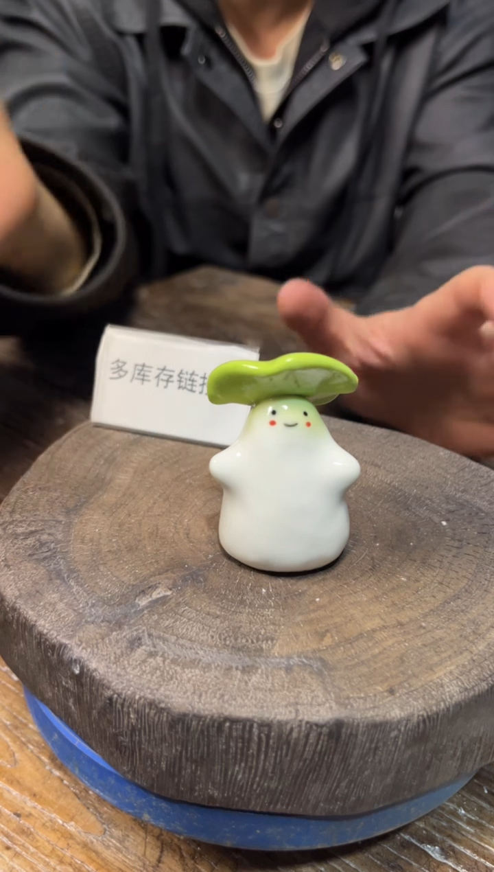 20手绘釉下彩微瑕陶瓷