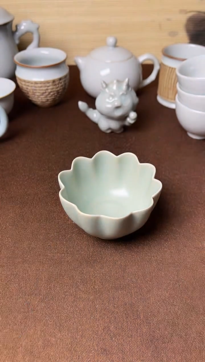 全品-超薄仿古翠绿釉莲花杯