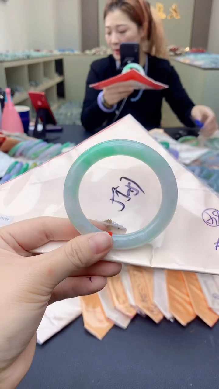 【闪购商品】翡翠手镯未镶嵌0666300858