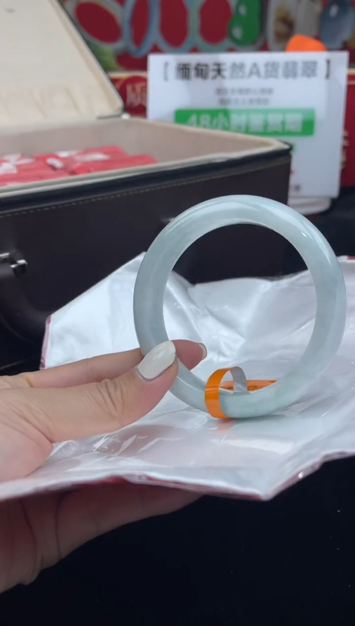 【闪购商品】翡翠手镯未镶嵌手镯11