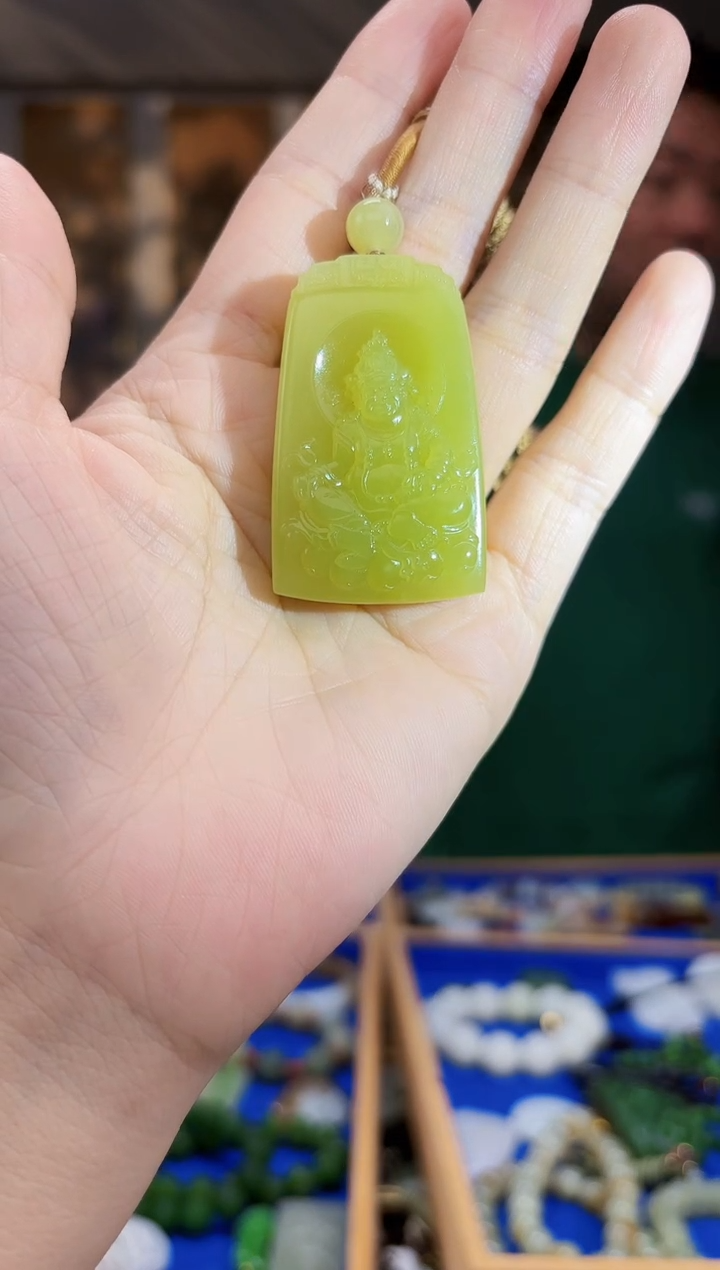 未镶嵌和田玉挂件拍一发一