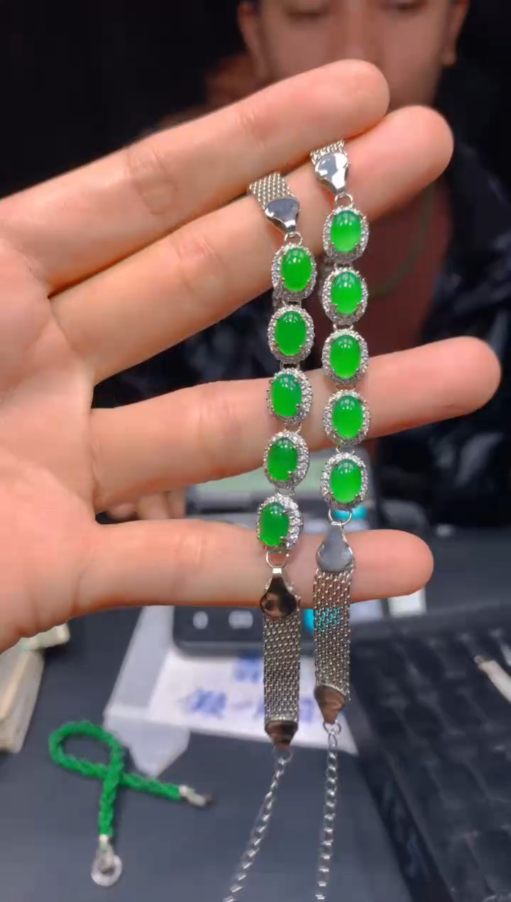 【闪购商品】定制翡翠未镶嵌200多样性发货（发其一）