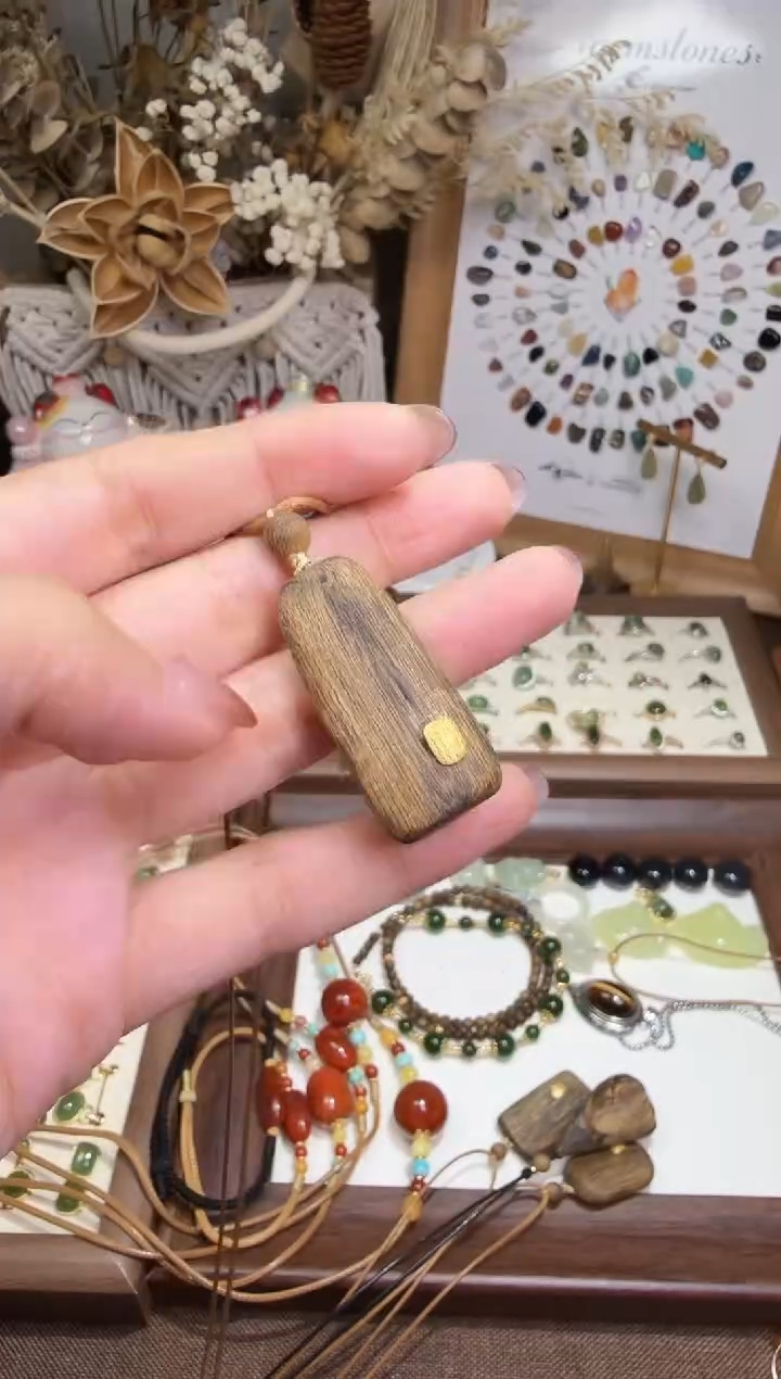 水晶摆件未镶嵌吊坠