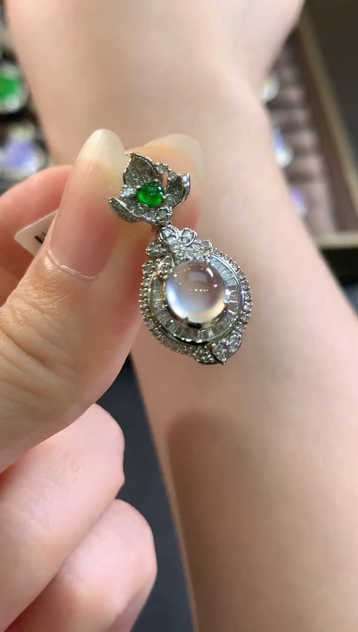 吊坠(不含链)18K金镶嵌翡翠d78     