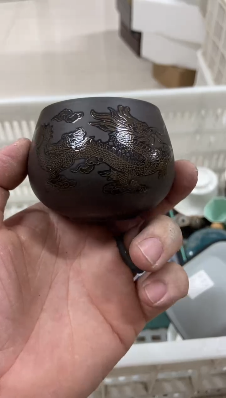 无运费险有瑕疵的摄影的产品有使用过的痕迹有点脏介意勿拍