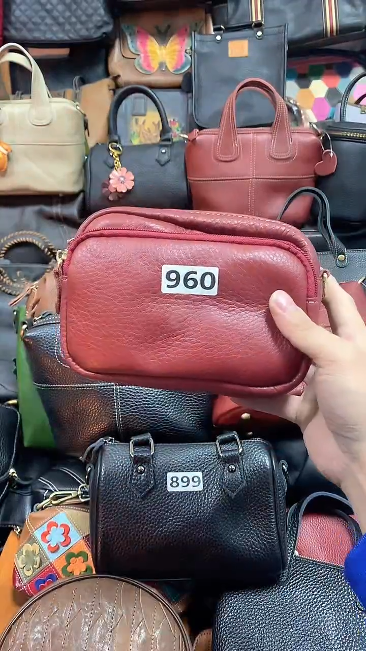 头层牛皮斜挎包960.