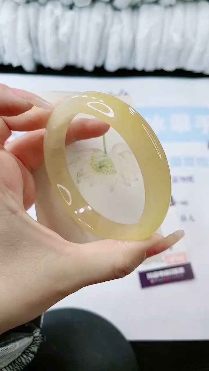 【闪购商品】石英质玉手镯未镶嵌多样性发货P113-62