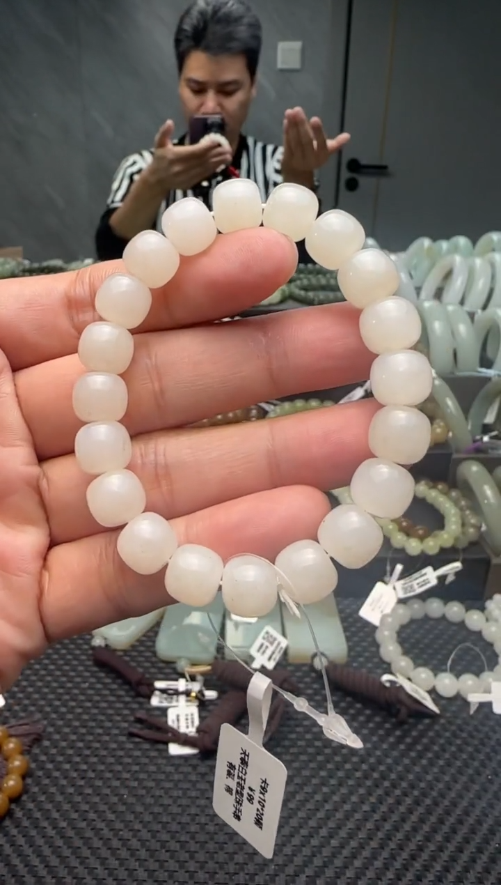 未镶嵌手串和田玉天泰料手串卡9x10 