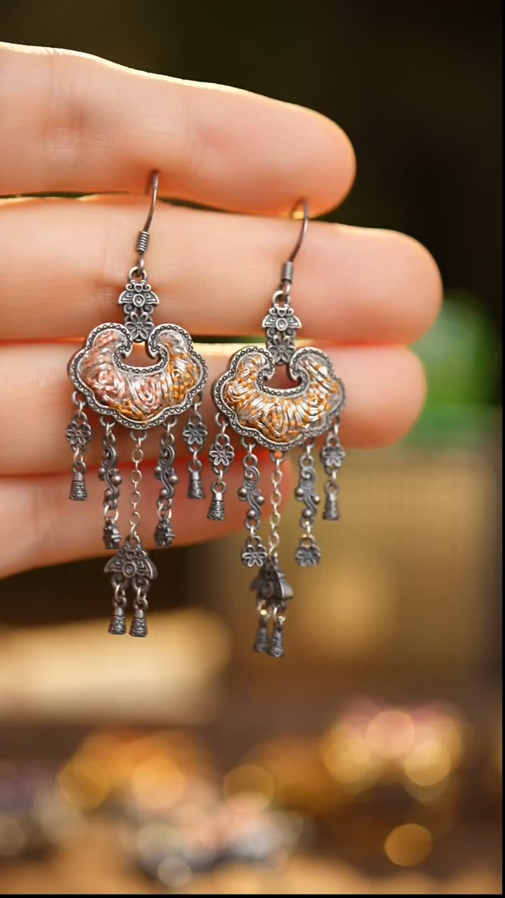 刺绣私人定制苗族手工Q846