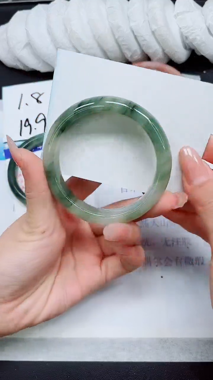 【闪购商品】石英质玉手镯未镶嵌A114-58/59